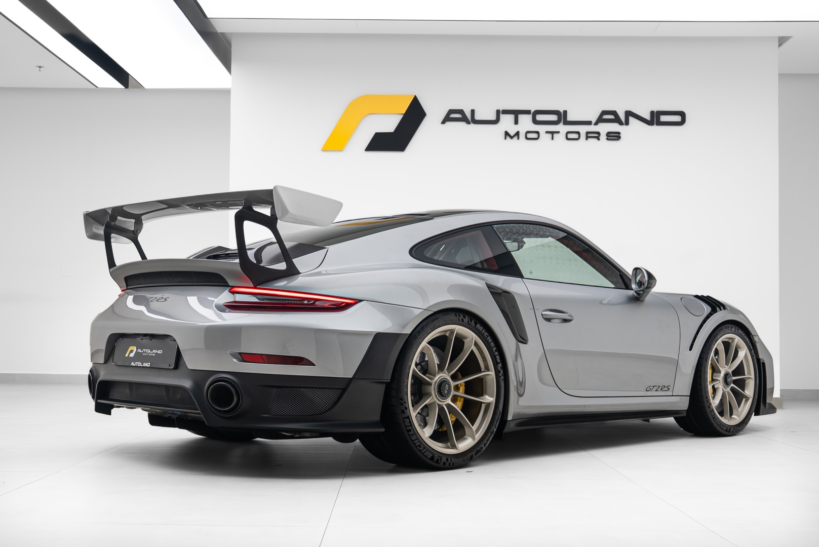 2018 PORSCHE 911 GT2 RS WEISSACH I GCC WITH DEALER WARRANTY